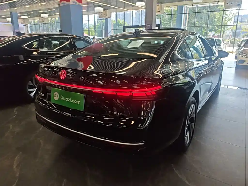 Volkswagen Passat — миниатюра 7