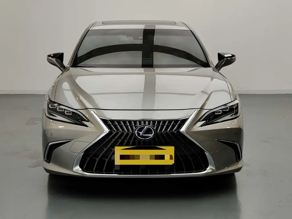 Lexus ES 2022 300h Premium