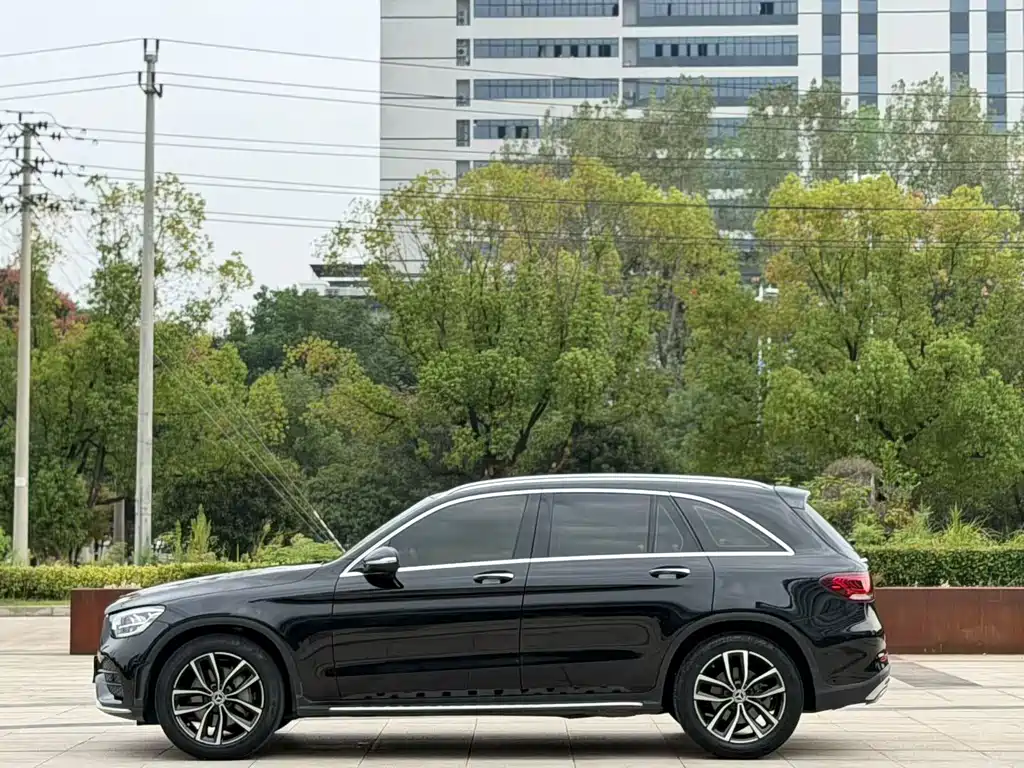 Mercedes-Benz GLC — миниатюра 3