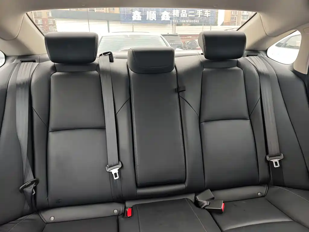 Honda Accord — миниатюра 10