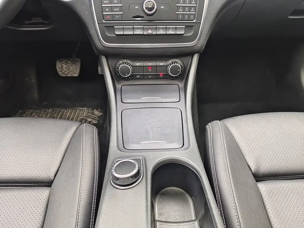Mercedes-Benz GLA — миниатюра 16