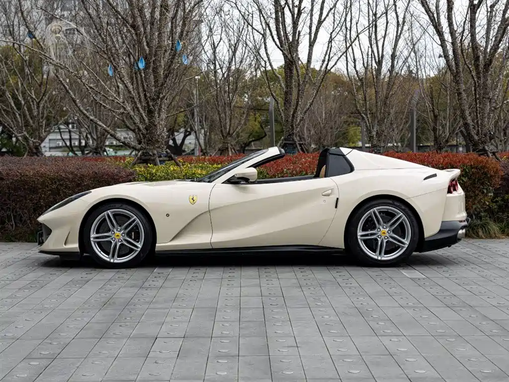 Ferrari 812 2020 6.5L GTS