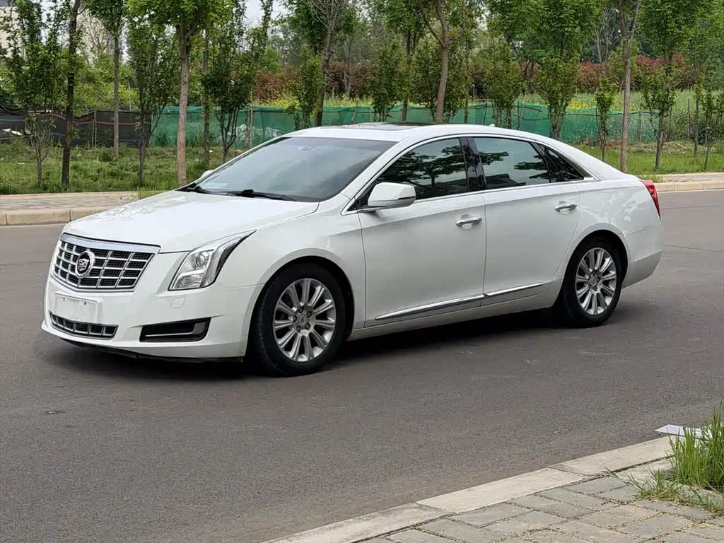 Cadillac XTS 2016