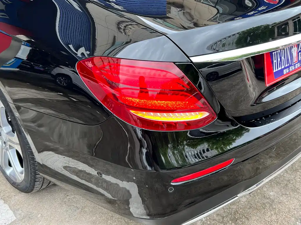 Mercedes-Benz E-Class — миниатюра 26
