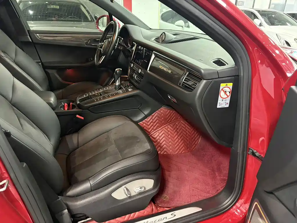 Porsche Macan — миниатюра 12