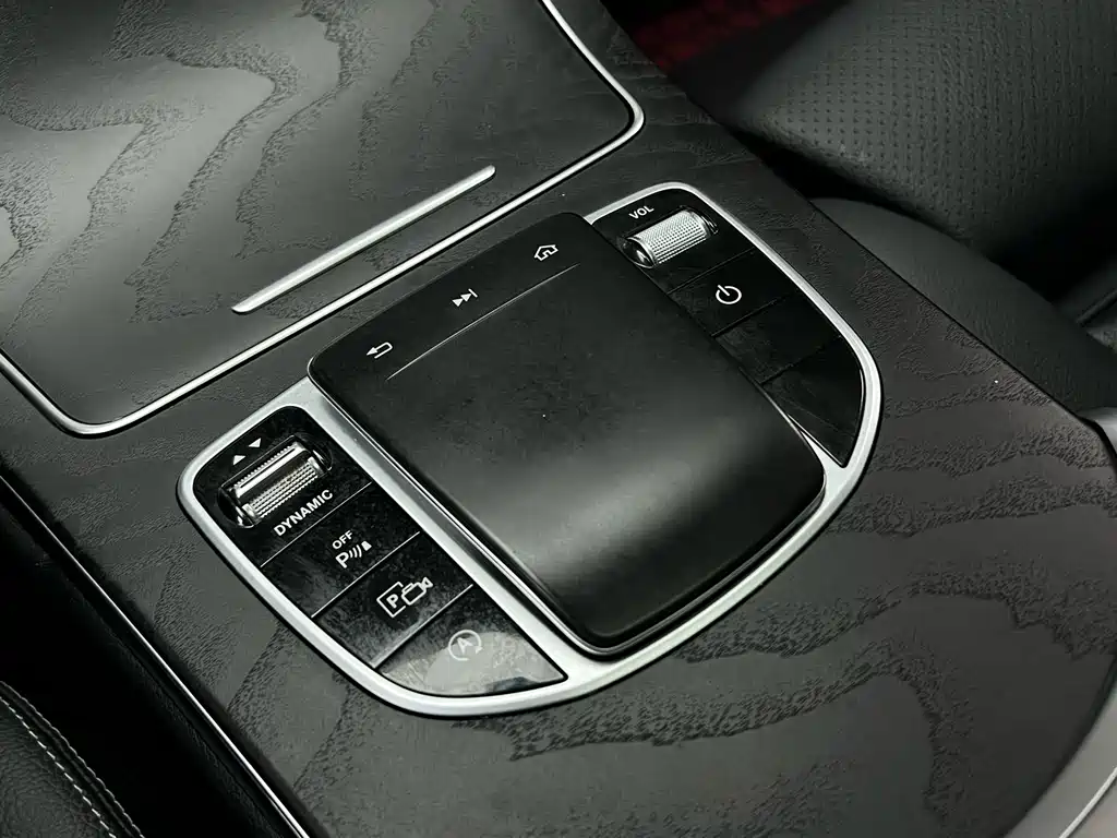 Mercedes-Benz C-Class — миниатюра 15