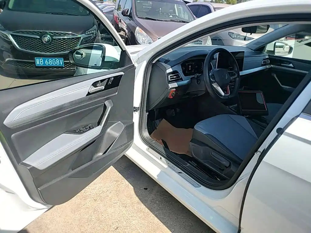 Volkswagen Lavida — миниатюра 16