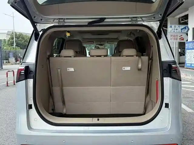 Buick GL8 Hybrid — миниатюра 20