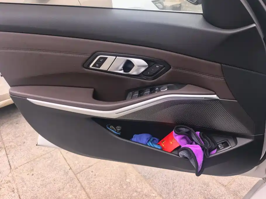 BMW 3 Series — миниатюра 7