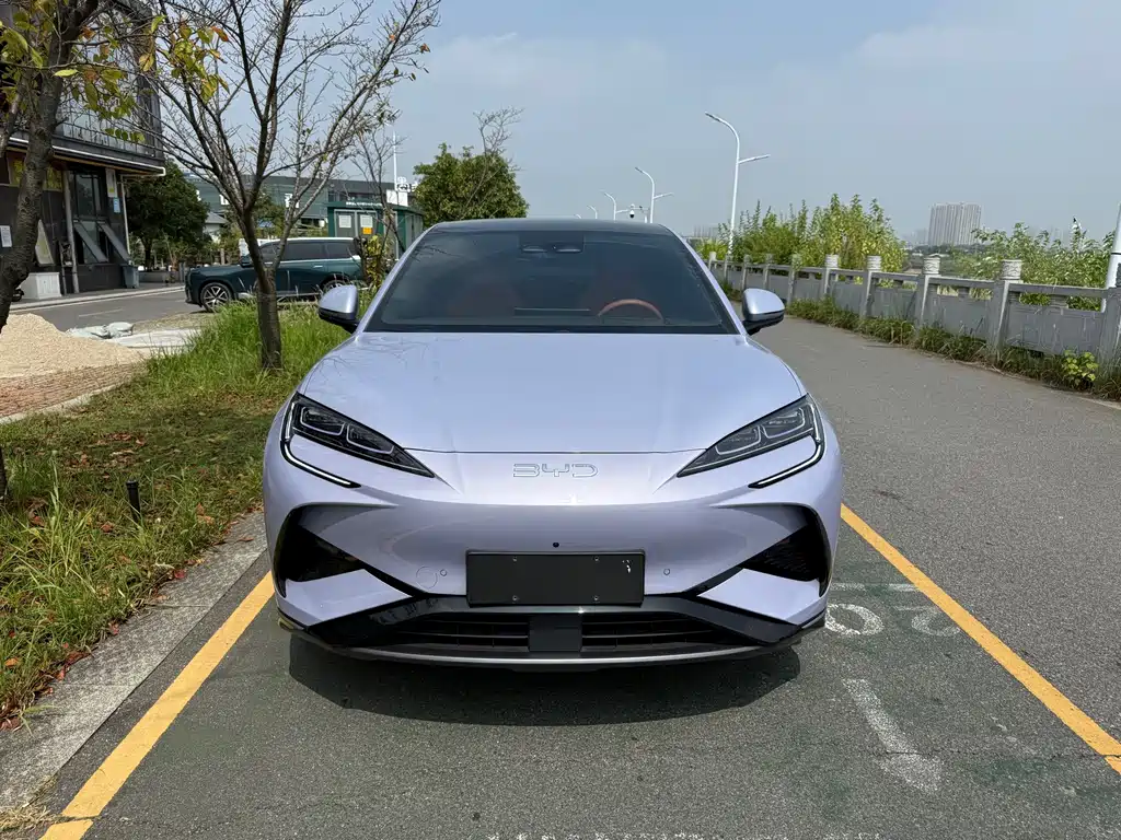 BYD Sealion 07 EV — миниатюра 2