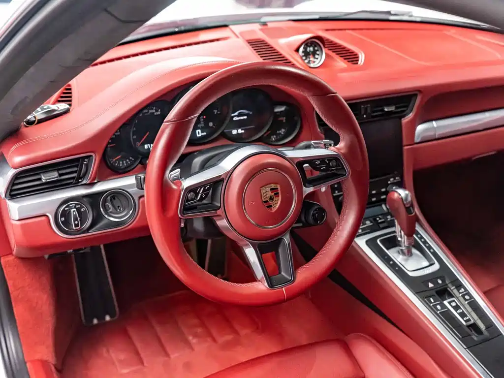 Porsche 911 2016 Carrera 3.0T