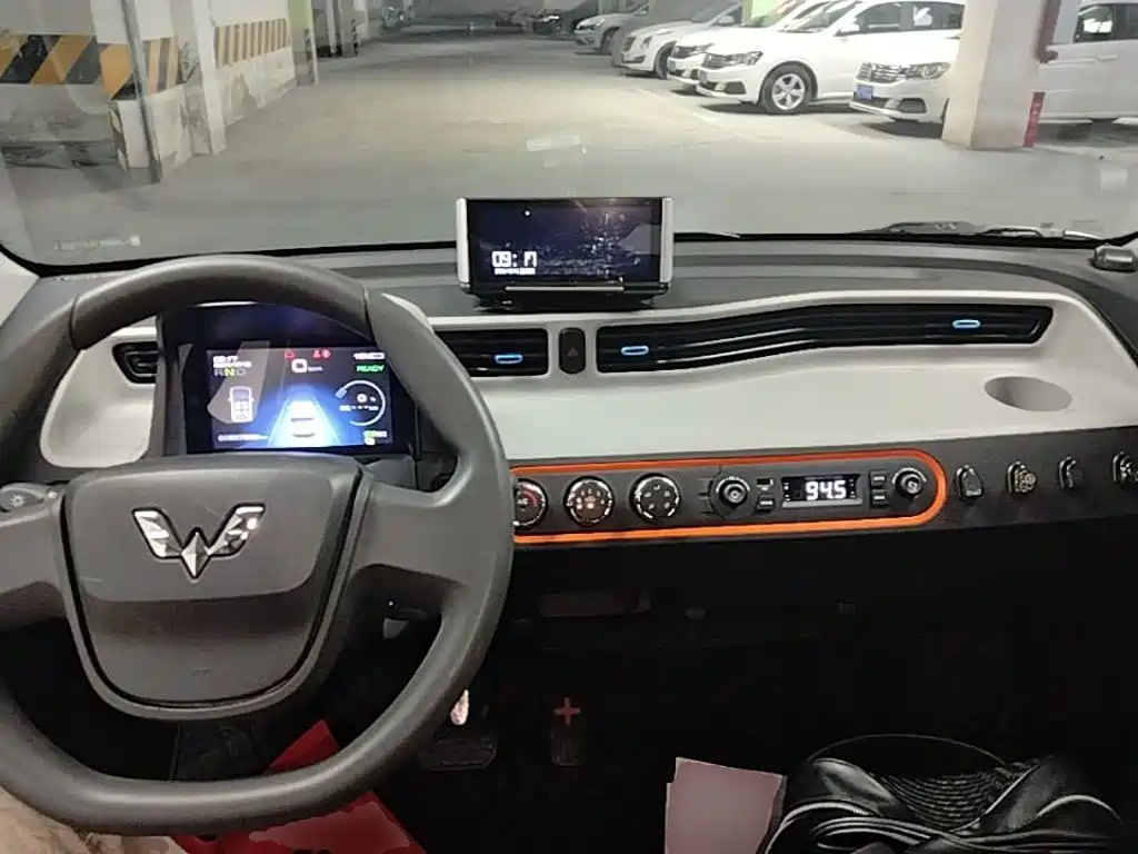 Wuling MINIEV — миниатюра 10