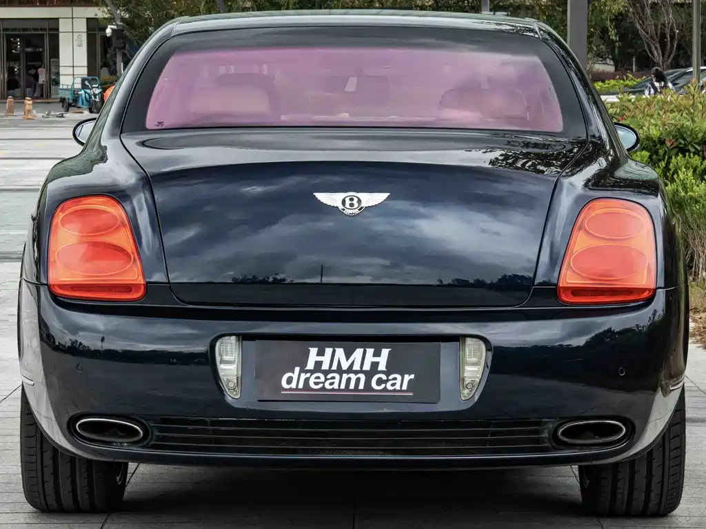Bentley Flying Spur — миниатюра 8
