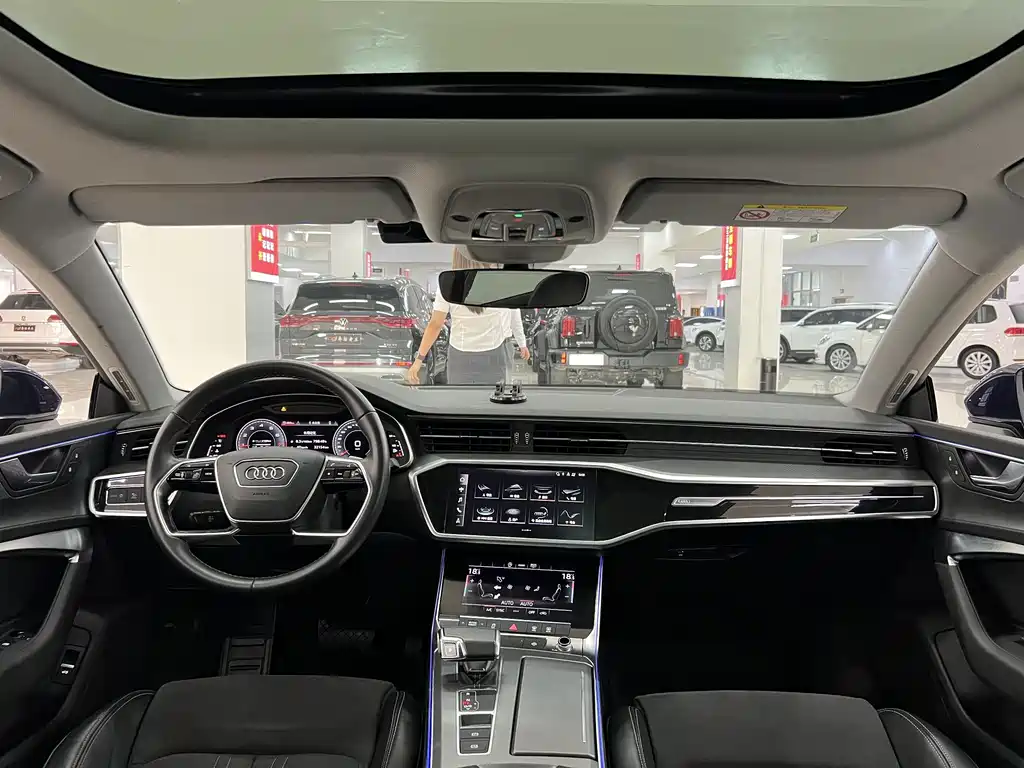 Audi A7L — миниатюра 5