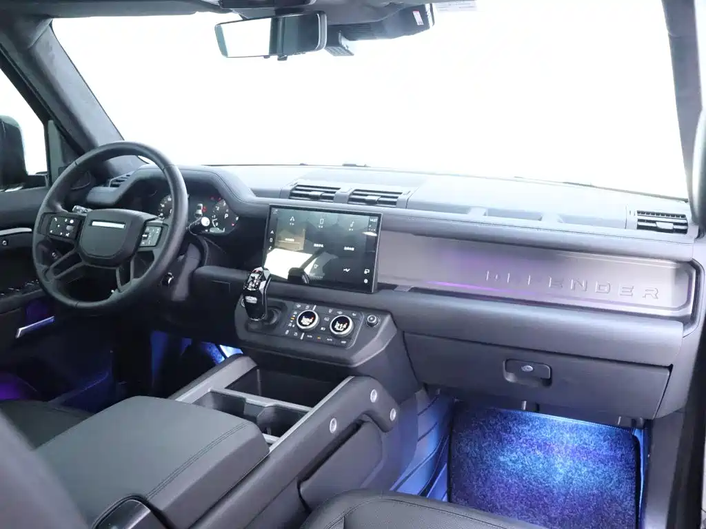 Land Rover Defender — миниатюра 20