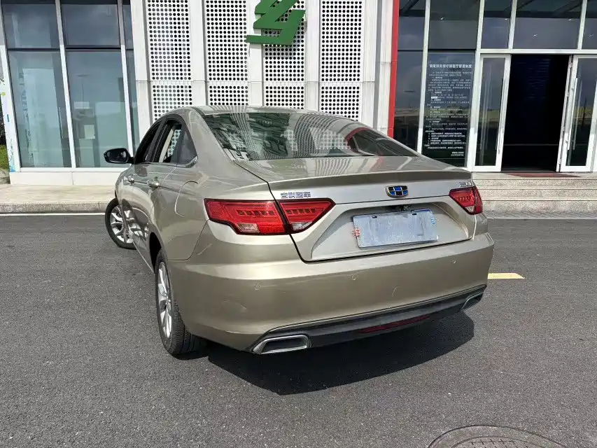 Geely Emgrand GL — миниатюра 3