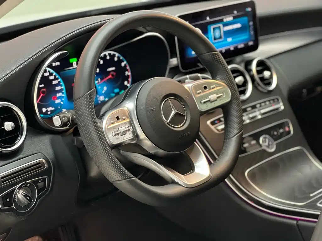 Mercedes-Benz C-Class — миниатюра 7