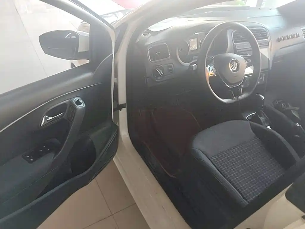 Volkswagen Polo — миниатюра 16