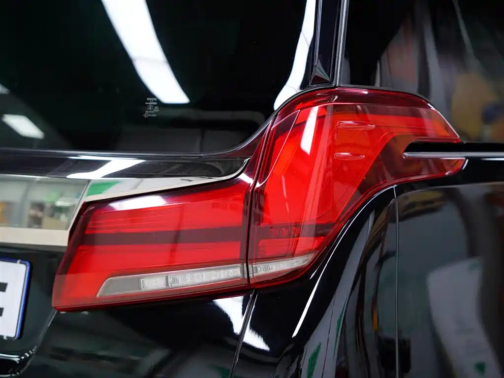Toyota Alphard 2023 2.5L Premium