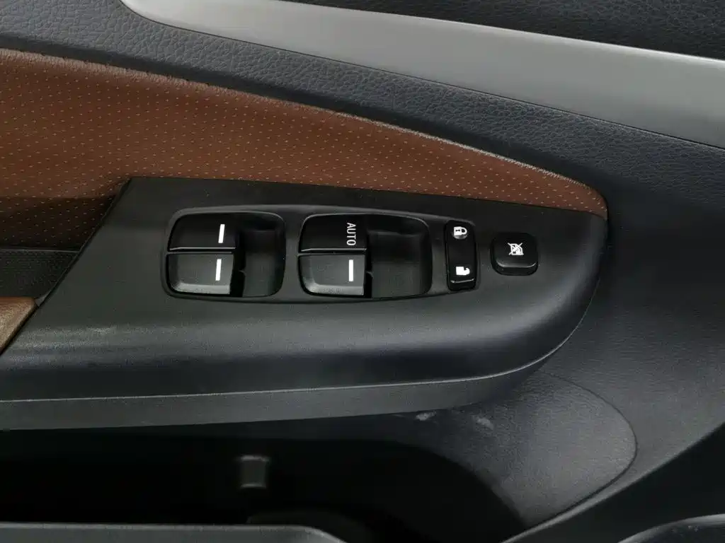 BYD S7 — миниатюра 9