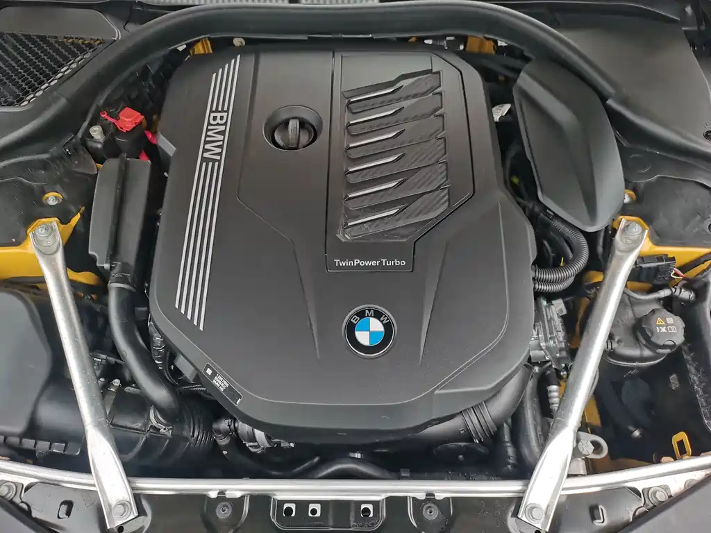 BMW 8 Series 840i Convertible Coupe M Sport Package, фото 31