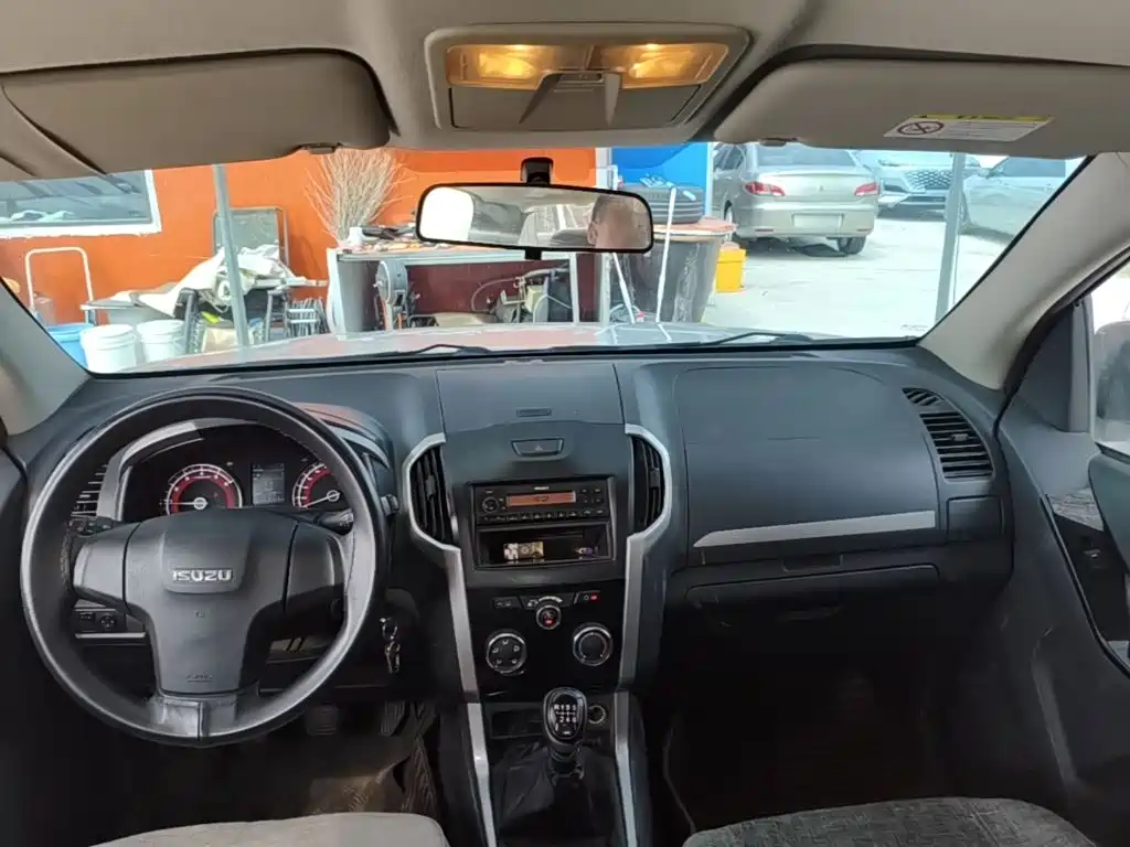 Isuzu Lingtuo — миниатюра 10