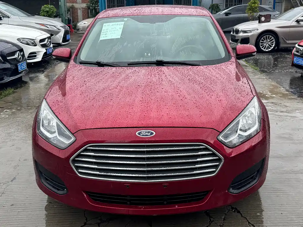 Ford Escort 2017 1.5L AT Comfort
