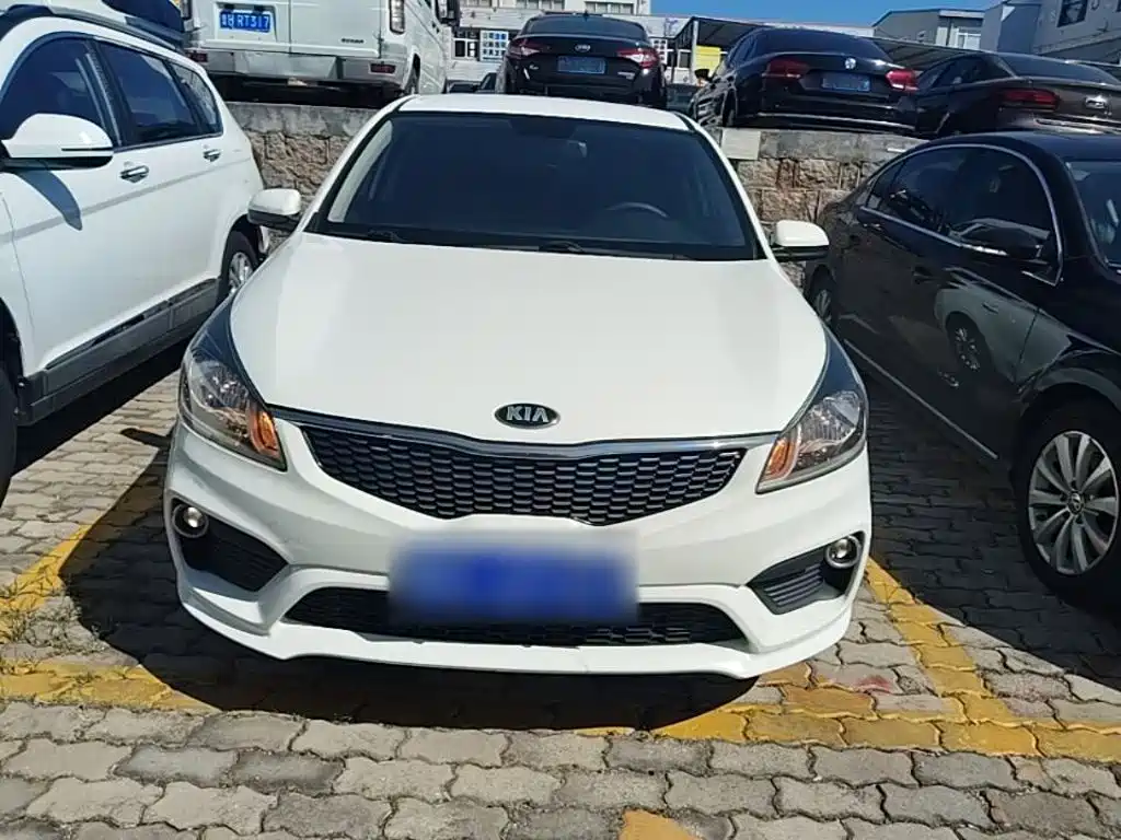 Kia K2 — миниатюра 3