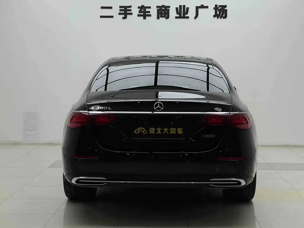 Mercedes-Benz E-Class — миниатюра 14