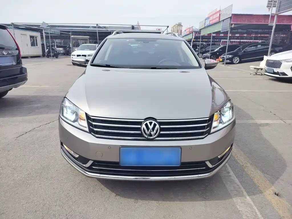 Volkswagen Magotan (Import) — миниатюра 3
