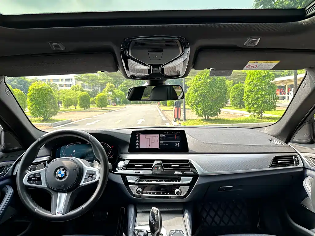 BMW 5 Series (Import) — миниатюра 19