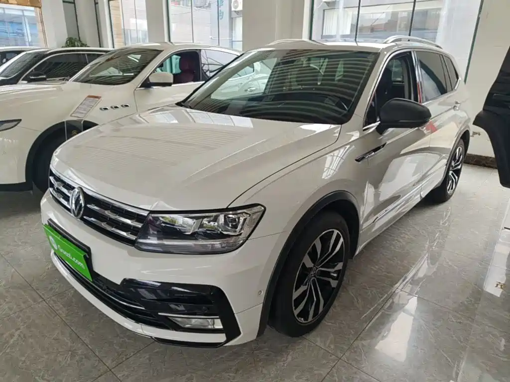 Volkswagen Tiguan L — миниатюра 2