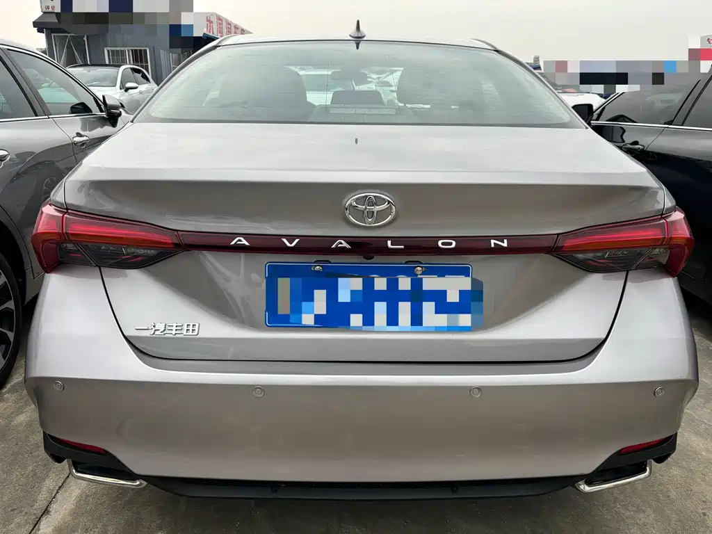 Toyota Avalon — миниатюра 10