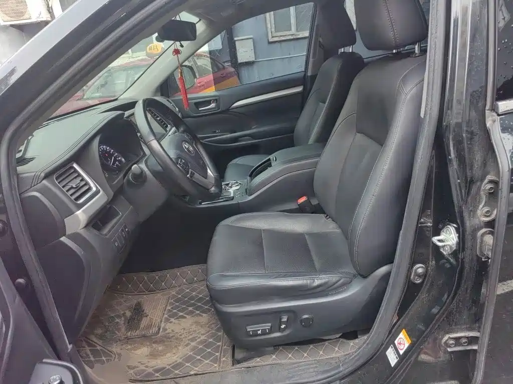Toyota Highlander — миниатюра 11