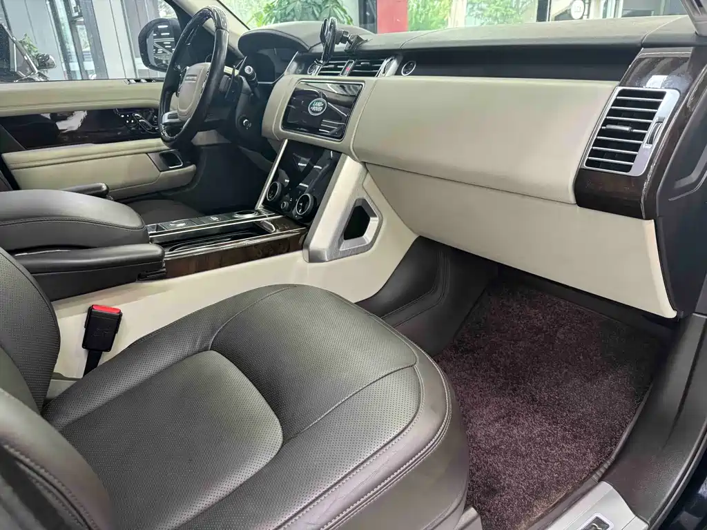 Land Rover Range Rover — миниатюра 8
