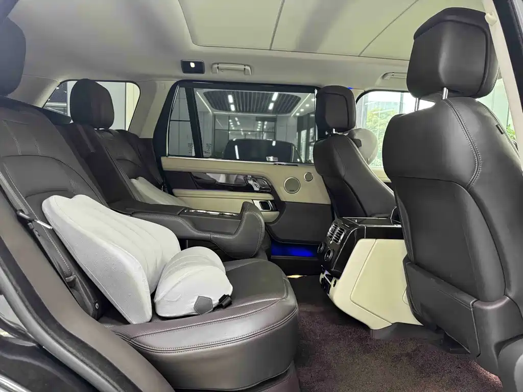 Land Rover Range Rover — миниатюра 11