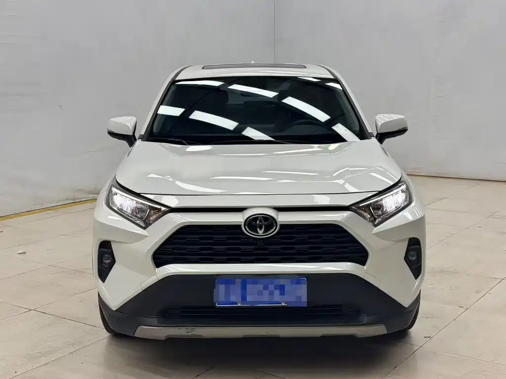Toyota RAV4 — миниатюра 2