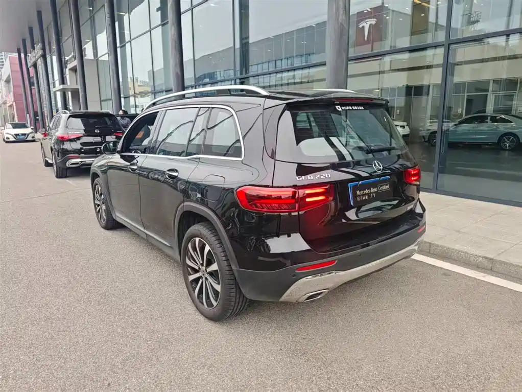 Mercedes-Benz GLB — миниатюра 5