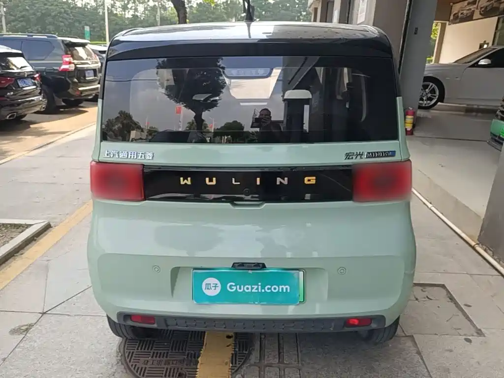 Wuling MINIEV — миниатюра 6
