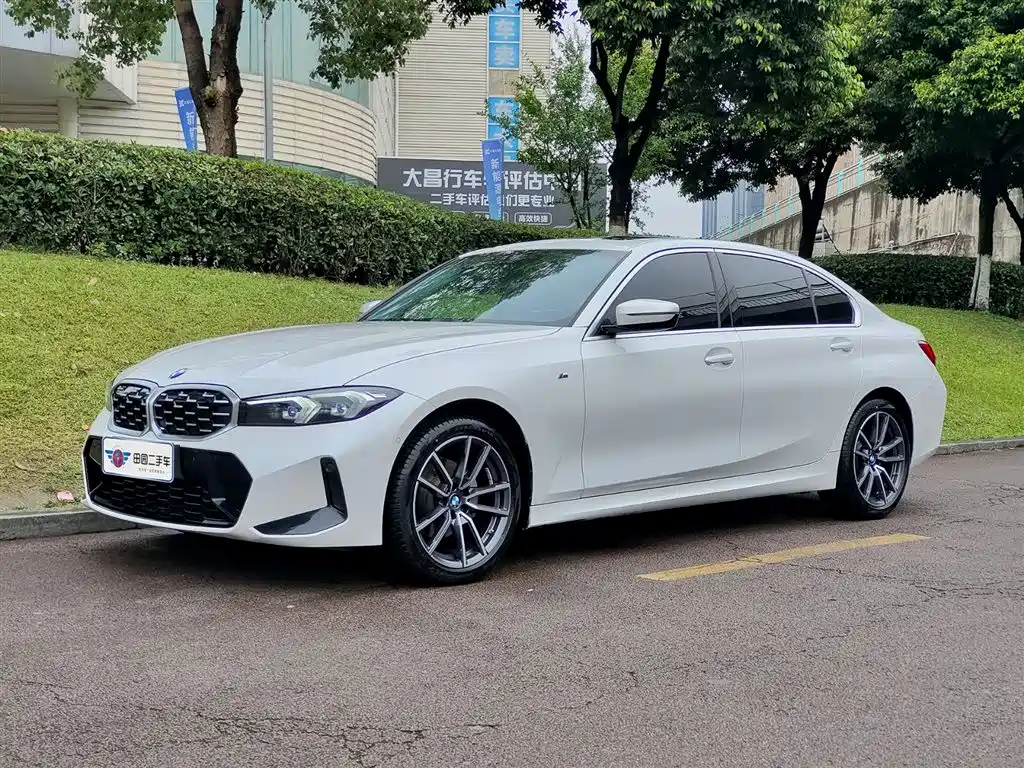 BMW 3 Series 2024