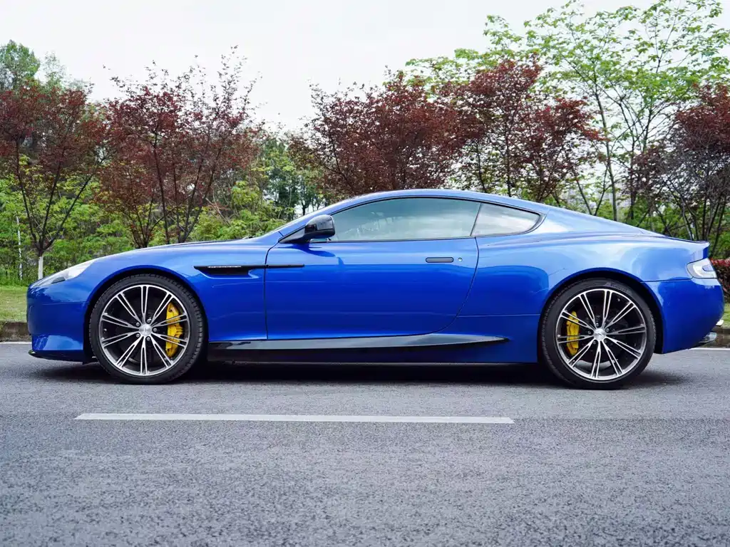 Aston Martin Virage 2012 6.0 Coupe