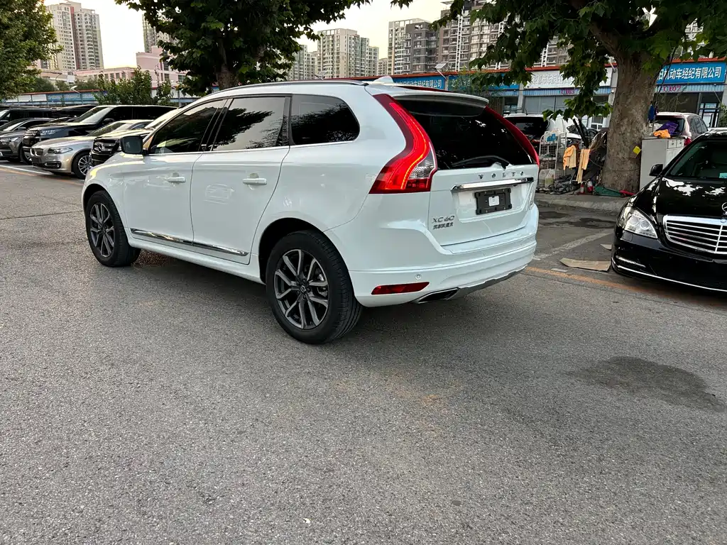 Volvo XC60 — миниатюра 8