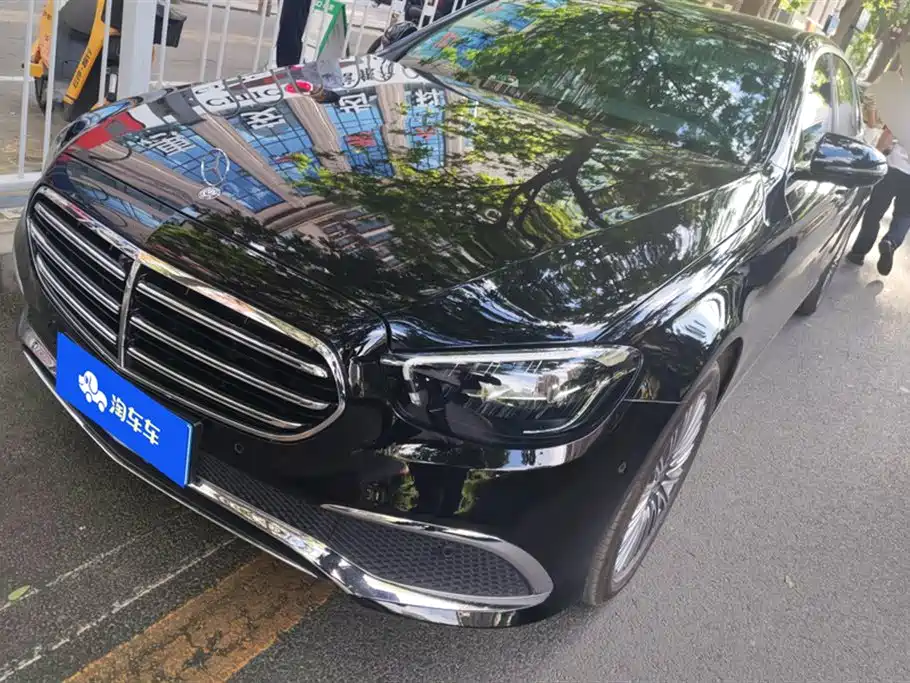 Mercedes-Benz E-Class 2023