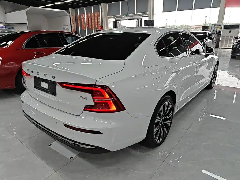 Volvo S60 — миниатюра 7