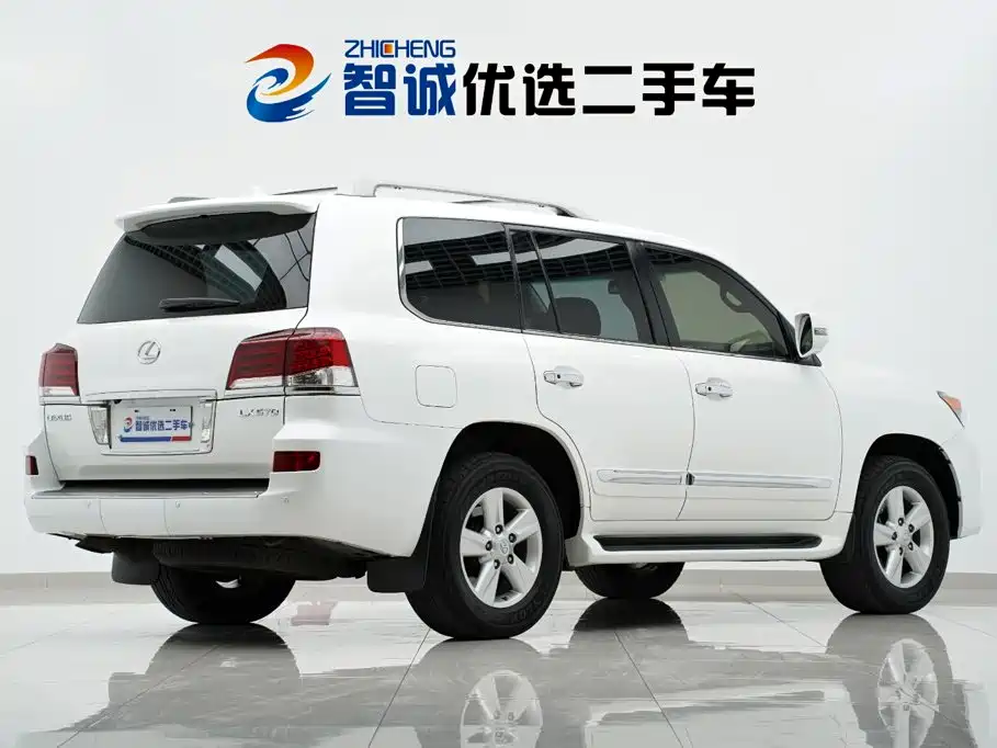 Lexus LX — миниатюра 5