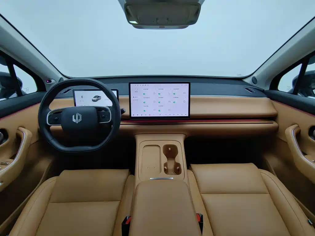 Leapmotor Leapmotor C10 — миниатюра 5