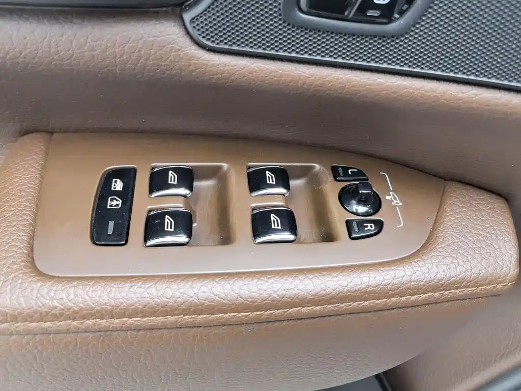 Volvo S90 — миниатюра 9