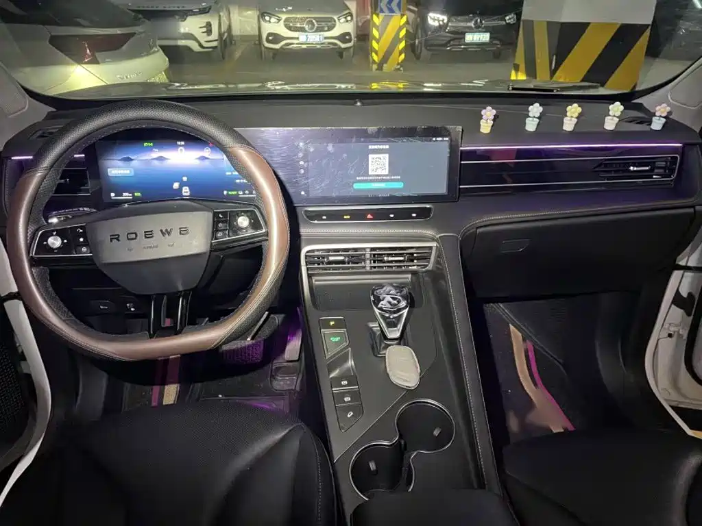 Roewe RX5 New Energy — миниатюра 13