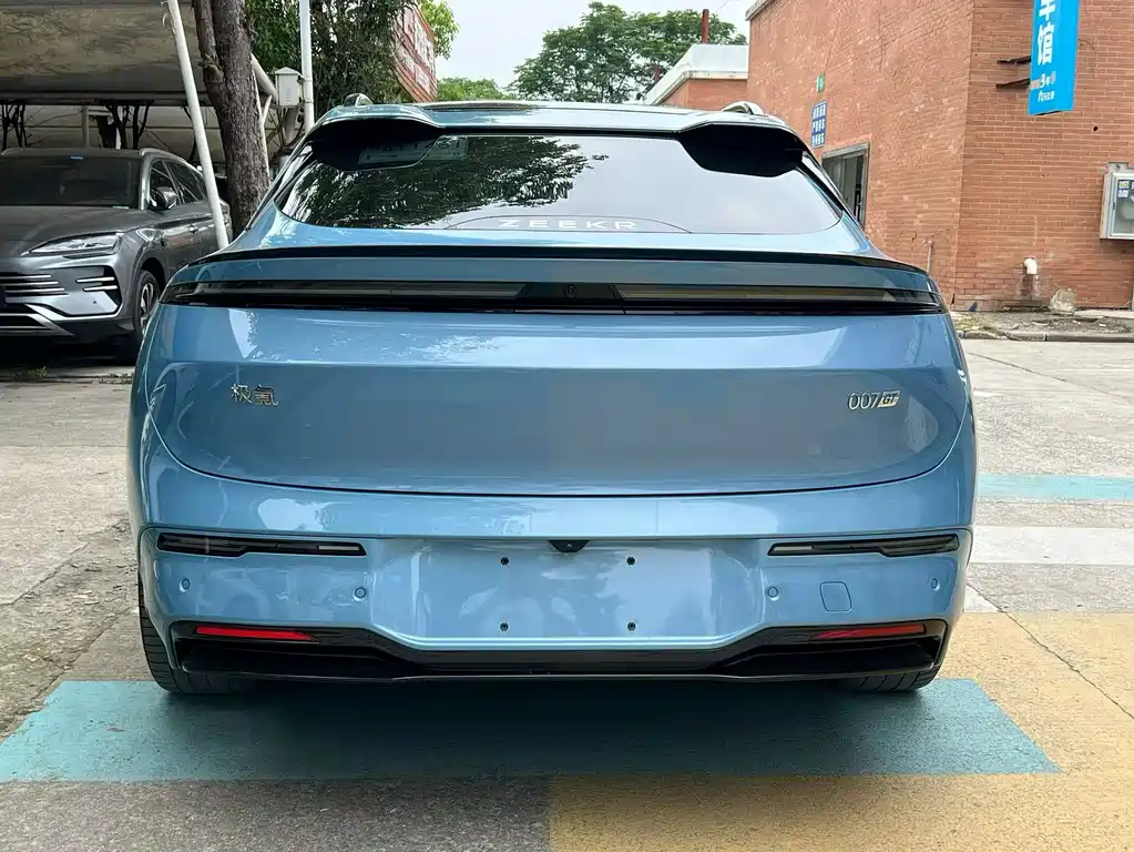 Zeekr 007GT — миниатюра 8