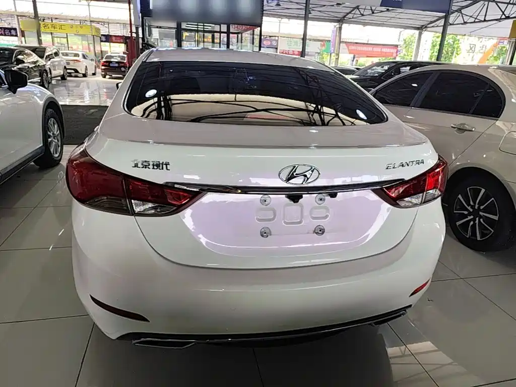 Hyundai Elantra Langdong — миниатюра 6